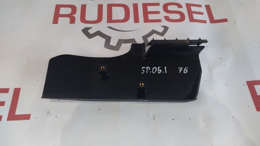 опора для ног возле педалей б/у - 1